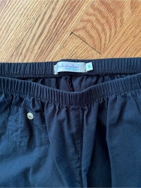 fresh produce Black Elastic-Waist Cropped Pants with Button Pocket